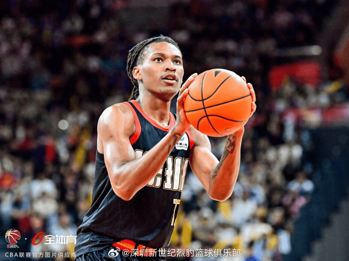 广东力克深圳 史密斯关键罚球失手成败关键