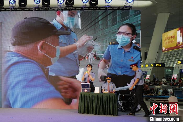 杭州亚运会倒计时百日 铁路列车化身亚运文化专