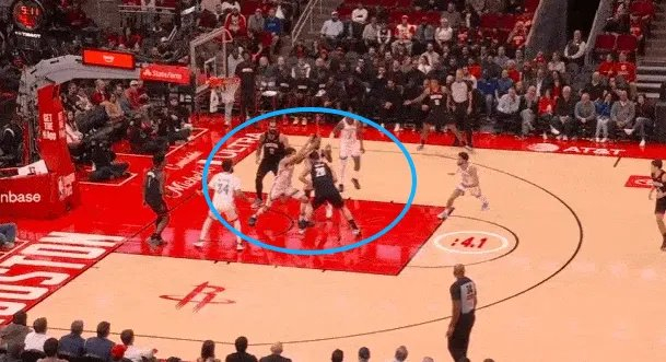 切特-霍姆格伦防守技巧惊艳全场 成最佳防守一阵