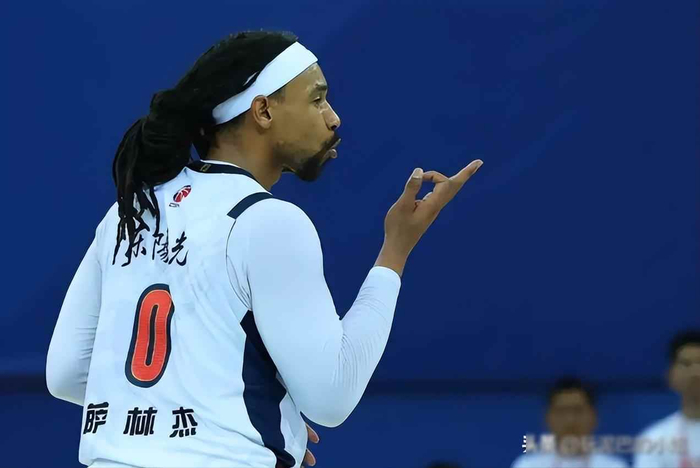 萨林杰伤退广东内线告急 山东双塔战术针对性克