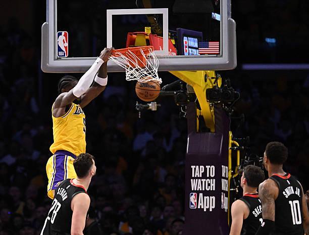 湖人季后赛首战大胜火箭 艾顿两双引领攻防逆转