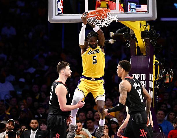 湖人季后赛首战大胜火箭 艾顿两双引领攻防逆转